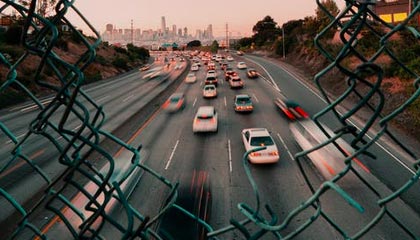 持续严监严管 证券从业人员切不可违规炒股