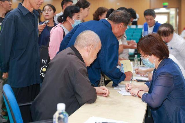 走进国防 服务军工 ——西安交大一附院多学科专家义诊守护军工健康