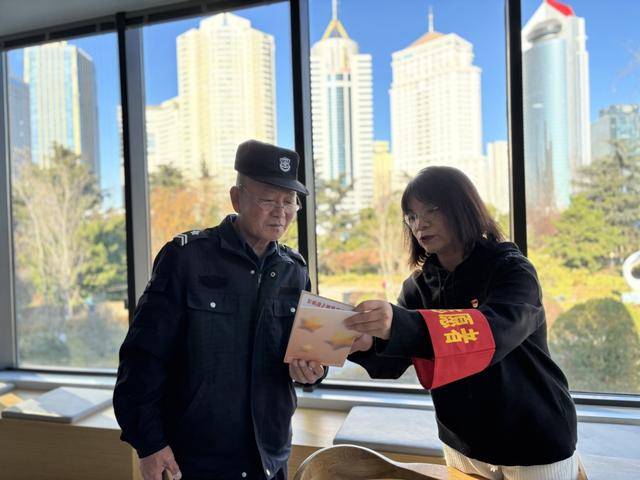 清风相伴,廉润初心——青岛嘉峪关学校、青岛宁夏路小学、青岛澳门路小学教育集团开展主题党日活动