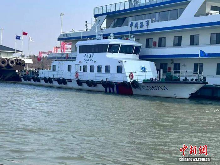 长江江苏段首批电动化改造巡逻船交付